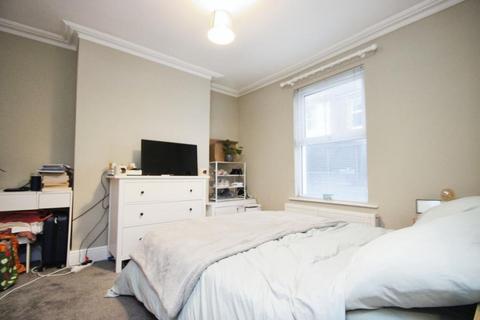 2 bedroom terraced house to rent, 14 Brighton Terrace, Bristol BS3