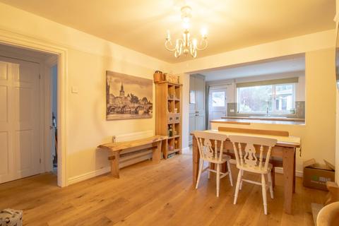 10 Ashton Road, Siddington, Cirencester, GL7 6HD