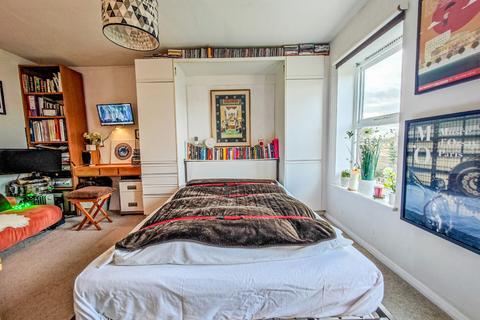 Studio for sale, Vanbrugh Park Road West, Blackheath, London, SE3