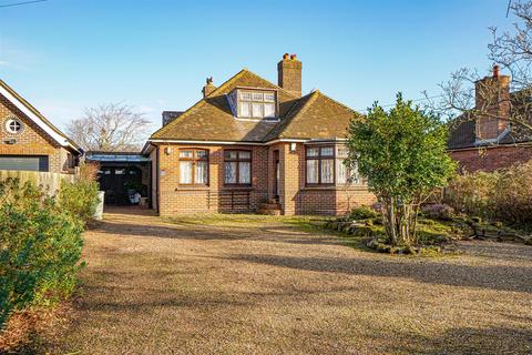 4 bedroom detached house for sale, Priory Avenue, Hastings