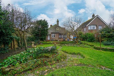 4 bedroom detached house for sale, Priory Avenue, Hastings