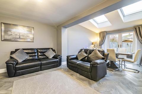 3 bedroom semi-detached house for sale, Abbott Crescent, Farnsfield NG22