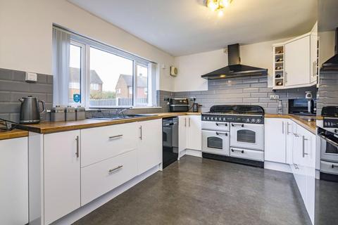 3 bedroom semi-detached house for sale, Abbott Crescent, Farnsfield NG22