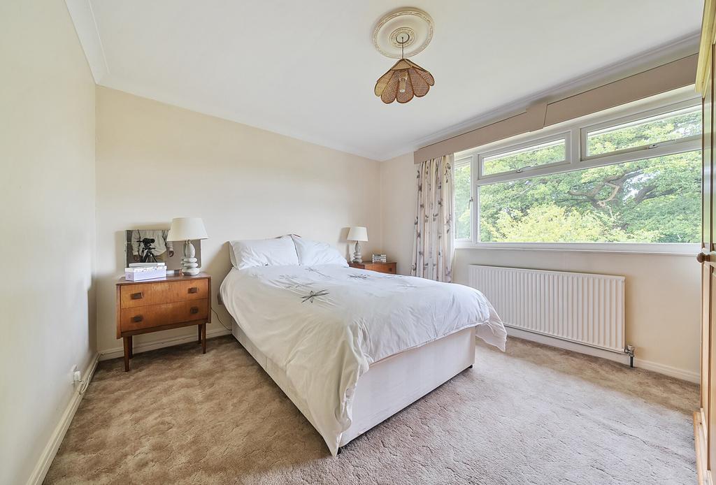 1311606-15-684c46...