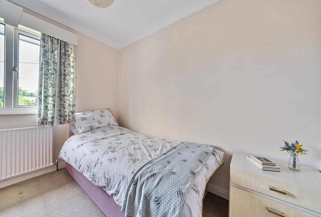 1311606-17-684c47...