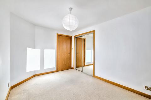Flat 16, 3 Heron Place, Edinburgh, EH5 1GG