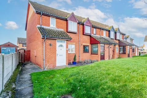 3 bedroom end of terrace house for sale, Anchor Court, Great Yarmouth