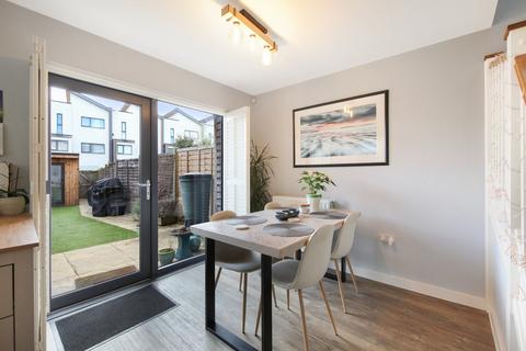 3 bedroom terraced house for sale, Tomblin Mews, London, SW16