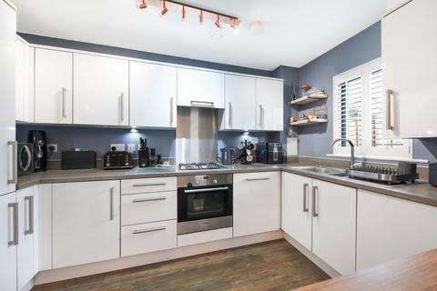 3 bedroom terraced house for sale, Tomblin Mews, London, SW16