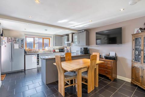 26 The Buckleys, Alvechurch, Birmingham, B48 7NF