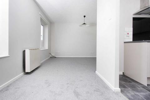 2 bedroom apartment to rent, Penny Lane Way, Leeds