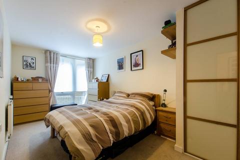 1 bedroom flat to rent, Robsart Street, Brixton, London, SW9