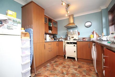 2 bedroom end of terrace house for sale, Parkfield Road, Ryhall, Stamford