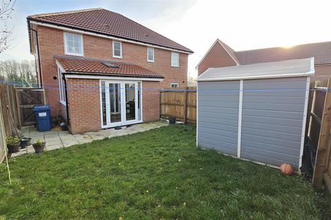 3 bedroom semi-detached house for sale, Henshaw Drive, Bingham