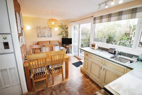 3 bedroom semi-detached house for sale, Beverley Ave, Nuneaton