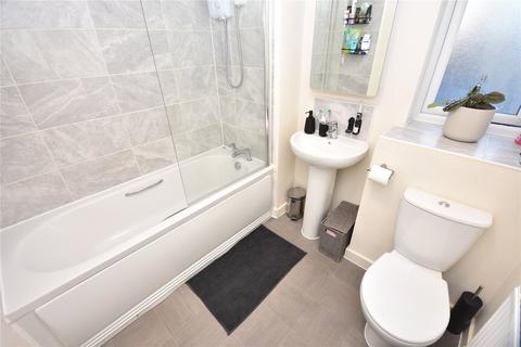 2 bedroom semi-detached house for sale, Ivy Approach, Seacroft, Leeds, West Yorkshire