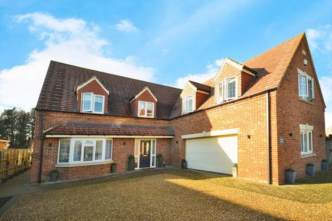 4 bedroom detached house for sale, Gull Road, Wisbech PE13