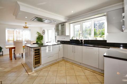 Coral Lodge Gull Road, Guyhirn, Wisbech, PE13 4ER