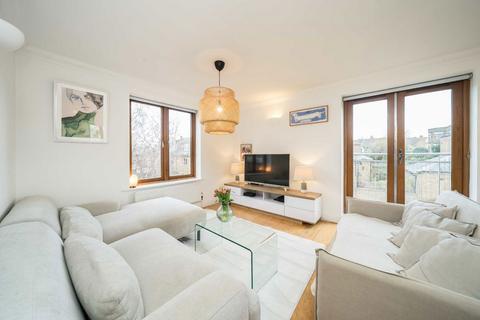 2 bedroom flat for sale, East Hill, London SW18