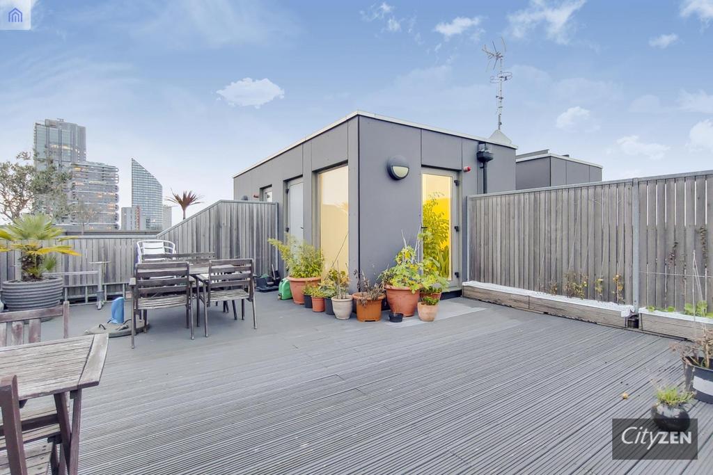 Private roof garden