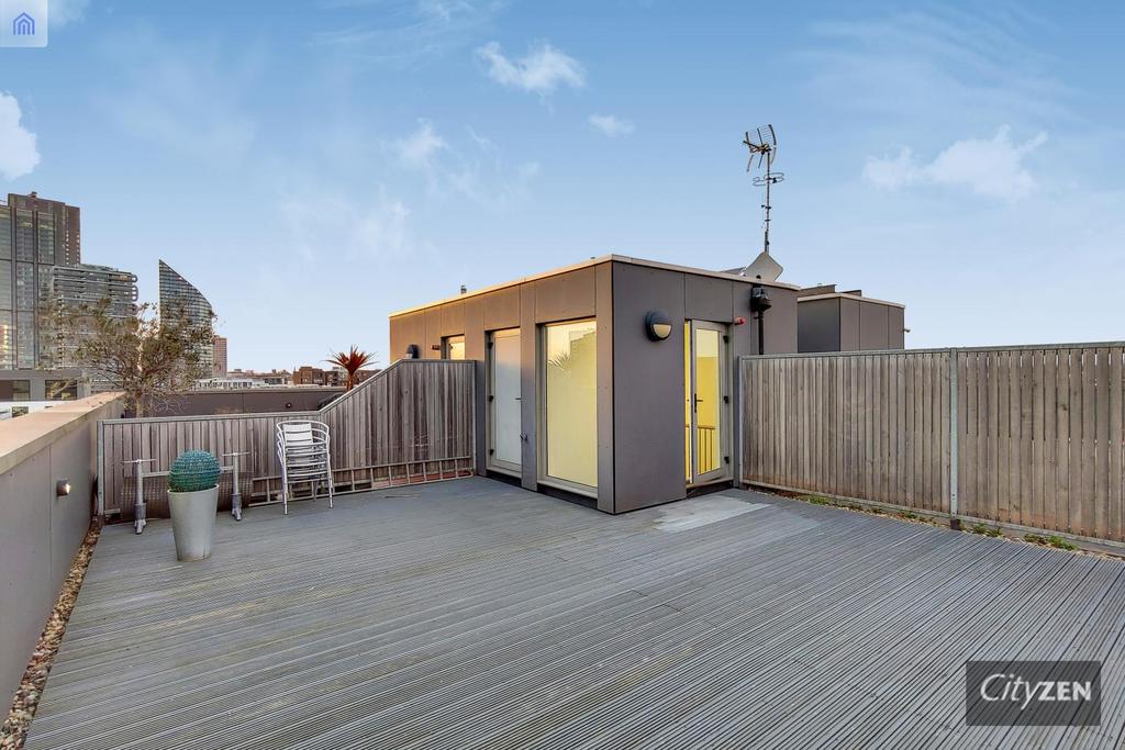 Private roof garden