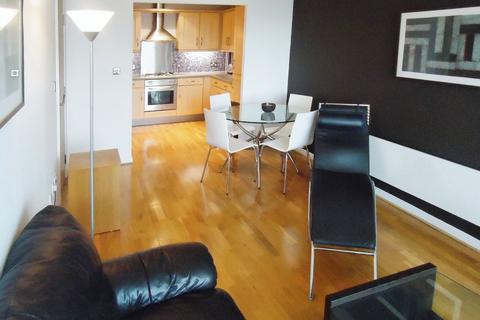 2 bedroom flat to rent, Whitehall Quay, Leeds, West Yorkshire, UK, LS1