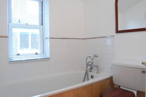 2 bedroom maisonette to rent, Furness Road, Sands End, London, SW6