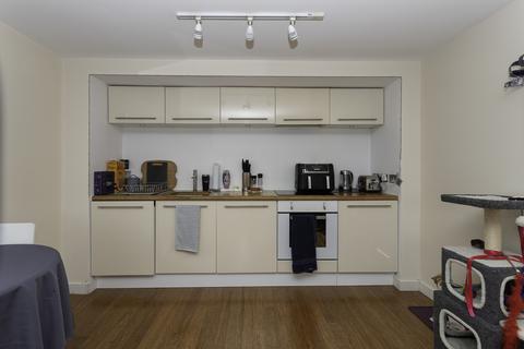 1 bedroom flat for sale, Beeston Road, Leeds LS11