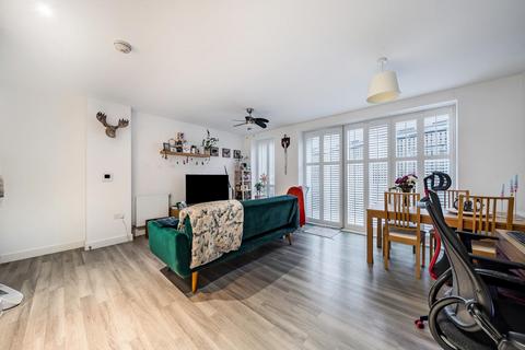 1 bedroom apartment for sale, Dixie Court, Adenmore Road, London, SE6 4FB