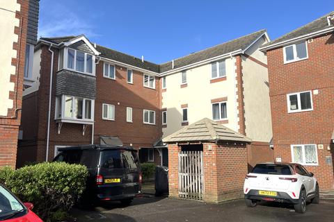 1 bedroom flat to rent, Whiteacres Close, Gosport PO12