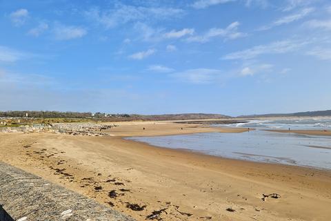 2 bedroom apartment for sale, BEACH ROAD, NEWTON, PORTHCAWL, CF36 5NE