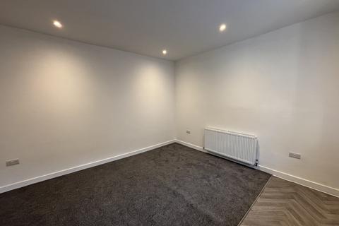 2 bedroom terraced house to rent, Claremont Street, Sowerby Bridge HX6