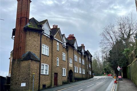 Studio for sale, Portsmouth Road, Guildford, Surrey, GU2