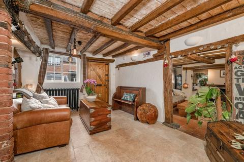 4 bedroom cottage for sale, 6 Station Road, Leicester LE7