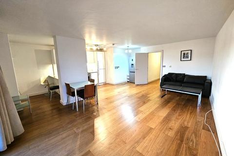 2 bedroom penthouse to rent, High Street, Slough SL1