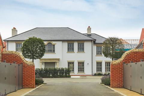 6 bedroom detached house for sale, An Enviable Unique Home in Docking