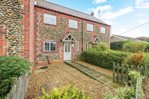 3 bedroom terraced house for sale, Docking