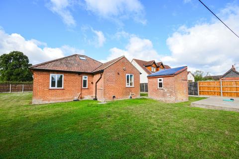 2 bedroom detached bungalow to rent, Dereham Road, Whinburgh, NR19