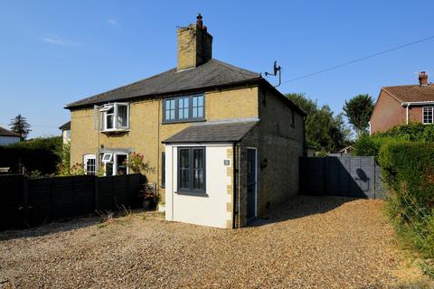 2 bedroom semi-detached house to rent, Station Road, Great Massingham, PE32