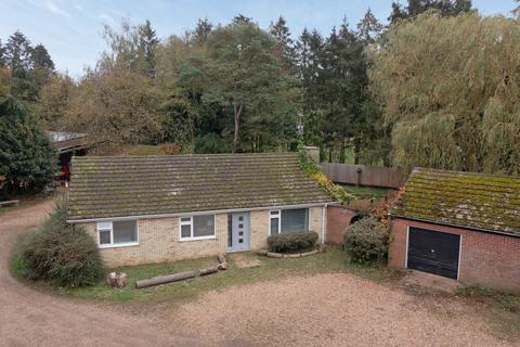 3 bedroom detached bungalow for sale, Lodge Road, Feltwell, IP26