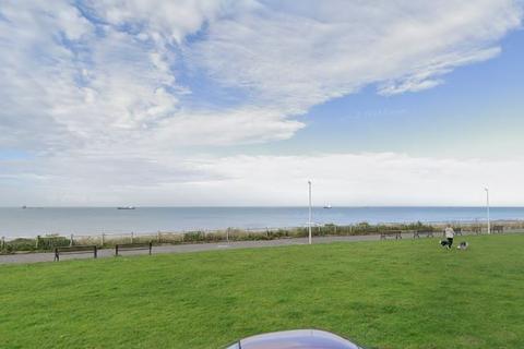 2 bedroom flat for sale, Flat 10 Majestic Court, 10-12 Lewis Crescent, Cliftonville, Margate, Kent, CT9 2LH