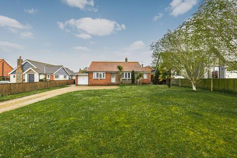 2 bedroom detached bungalow for sale, Blakeney