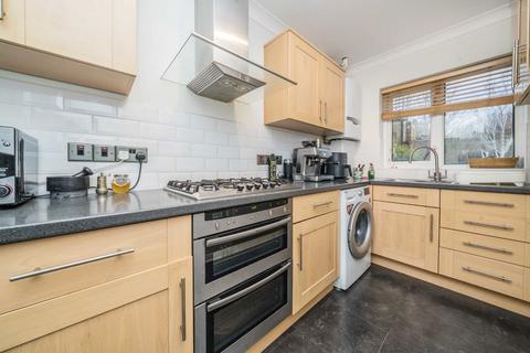 3 bedroom end of terrace house for sale, Meldone Close, Surbiton KT5