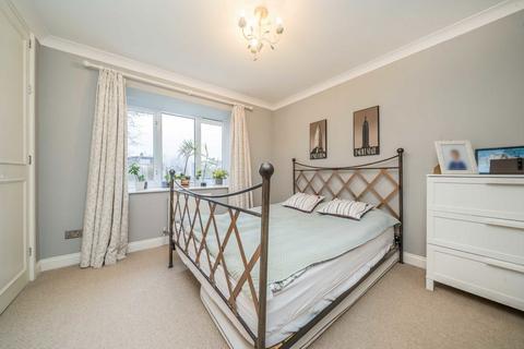 3 bedroom end of terrace house for sale, Meldone Close, Surbiton KT5