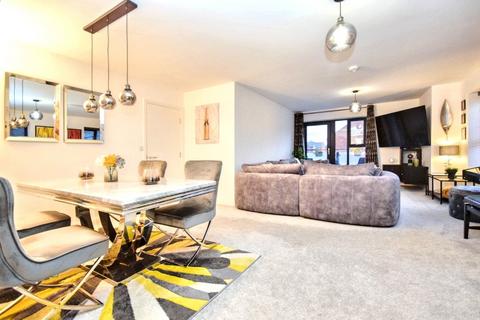 2 bedroom apartment for sale, Apartment 5, Thornesgate Court, Thornesgate Drive, Wakefield, West Yorkshire