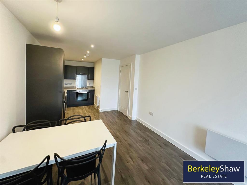 Kitchen Dining Area
