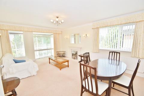 2 bedroom flat to rent, Westbourne