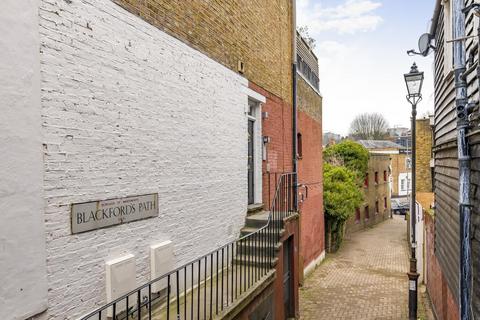 1 Blackfords Path, London, SW15 4HQ
