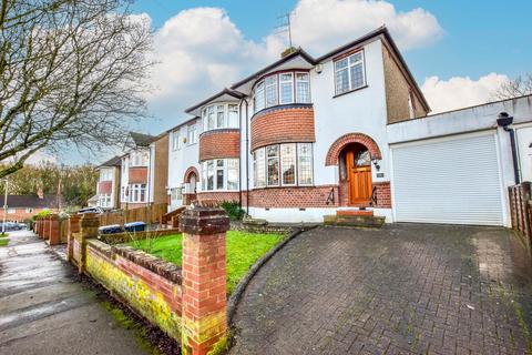 3 bedroom semi-detached house for sale, Osbourne Avenue, Kings Langley, WD4