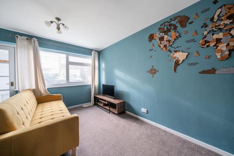 2 bedroom end of terrace house to rent, Turner Close,  East Oxford,  OX4